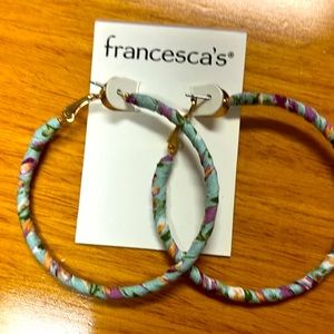 Floral pattern hoop earrings!